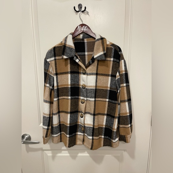 Women’s Flannel Plaid Shacket - Picture 1 of 2